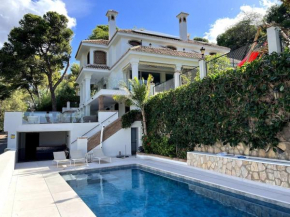 Villa privada con piscina en Málaga